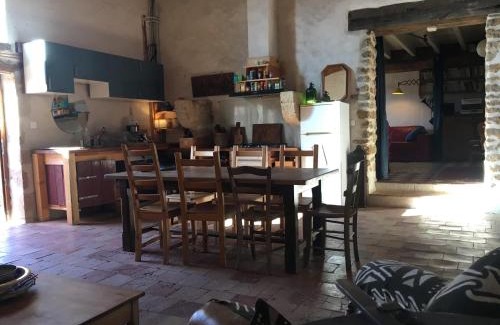 Leogeats House | Peaceful Group Retreat at Maison Peyri with Family-Friendly Amenities
