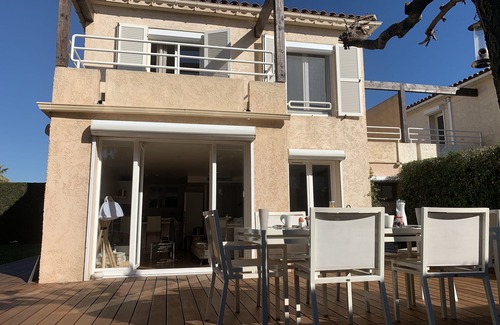 Plaine de la Brague House | Charming Home in Beautiful Residence with Pool & Tennis