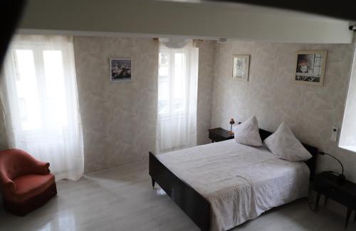 Vignory House | Cozy Home in a Quaint Village - Pet and Child Friendly