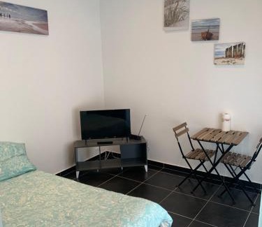 Saint-Pierre - Rene II - Bonsecours Apartment | Charming Jolie Maisonnette in Central Nancy for Families