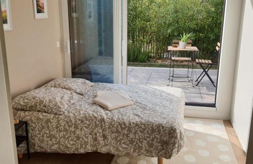 Capucins - Victoire House | Charming Suite with Garden, Steps from City Center