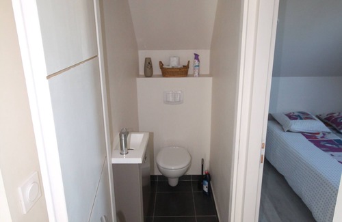 Lorient Apartment | Tranquil Jolie T3 with Spa and Hot Tub Amenities