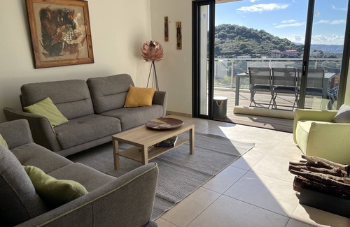 Bastelicaccia Villa | Jolie Villa: Ocean View Retreat with Pool, 10 Min to Beaches