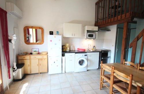 Portiragnes-Plage Villa | Cozy Villa with Pool and Ocean View, Just Steps from Beach