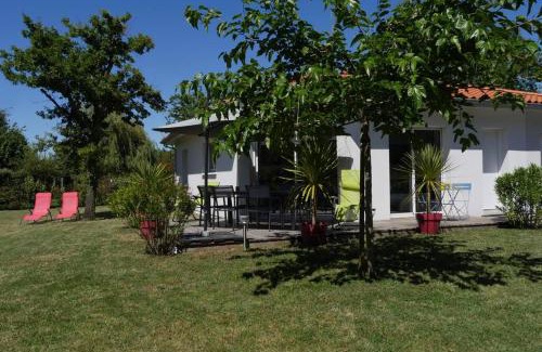 Biscarrosse House | Jolie Villa: Tranquil Stay Near the Forest in Bisca