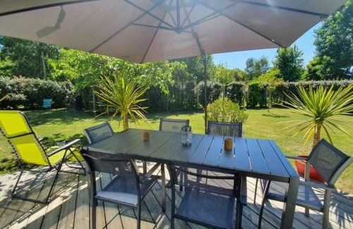 Biscarrosse House | Jolie Villa: Tranquil Stay Near the Forest in Bisca