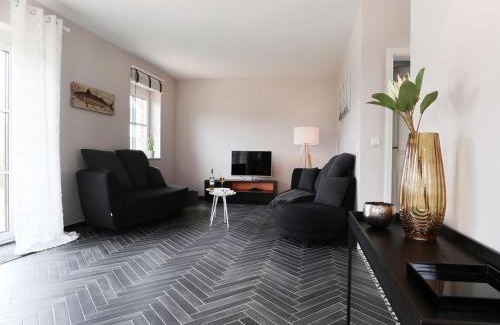 Gross Schwansee Apartment | Experience Jolle Ferienhaus: 4-Star Family & Pet Friendly