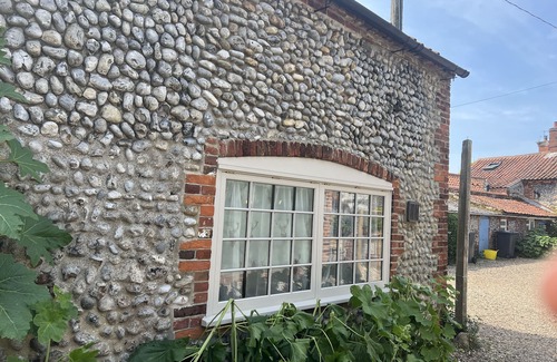 Holt Cottage | Perfect Bolthole: Jollyboat Cottage Blakeney by the Quay