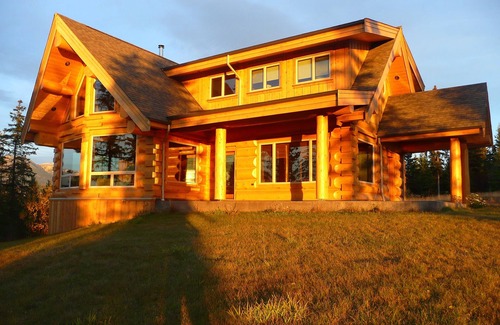Smithers House | Experience Bliss at JollyMore | Blue Bird Nest Resort