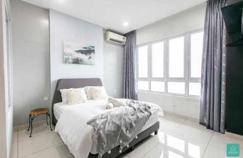 Taman Jubilee Apartment | Elegantly Designed Octagon Duplex Penthouse in Ipoh Town