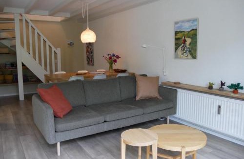 Municipality of Terschelling Apartment | Jonas - Elegant Apartment Steps from the Dunes & Ocean