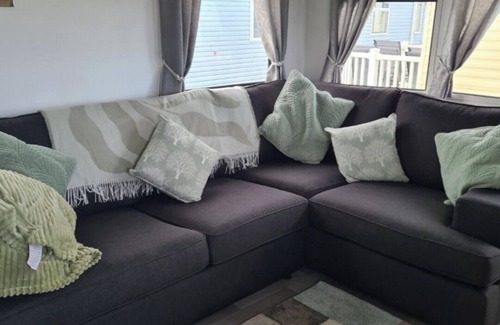 Rhyl Cabin | Jones caravan hire fir tree lyons robinhood rhyl