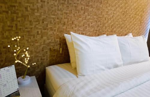 Uttaradit Bed & Breakfast | Discover Jongluxpakdee: Family-Friendly Hotel with Dining