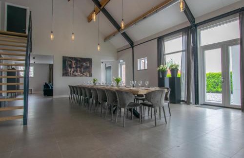 Lage Zwaluwe House | Discover Jonkershof: Family-Friendly Stay with 9.8 Rating