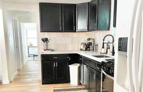 East MLK House | Joplin House ° Group Stay for Spring
