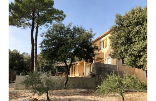 Bedoin House | Joris House: Guest Rated 10/10 with Ocean View and Pool