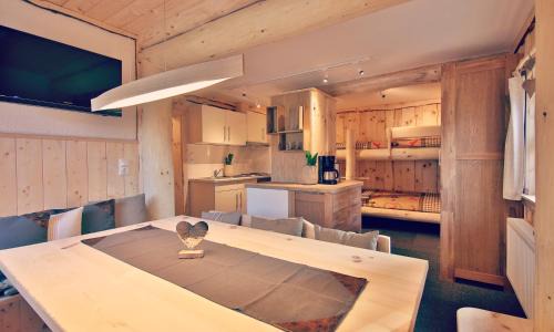 Goestling an der Ybbs House | Discover JoSchi Almhütte Hochkar: Pet-Friendly Retreat