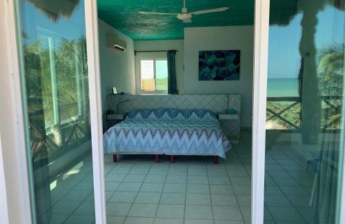 Ixil House | Relax at Jose's Ha Uay House with Private Beach & Pool