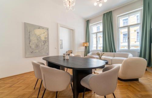 Josefstadt Apartment | Prime Apartment Steps from the City Center - 10/10 Rating