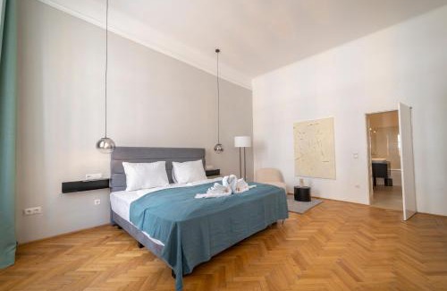 Josefstadt Apartment | Prime Apartment Steps from the City Center - 10/10 Rating