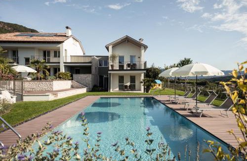 Caldaro Sulla Strada del Vino Apartment | Elegant Josefshof: 4-Star Oceanfront Hotel with Hot Tub
