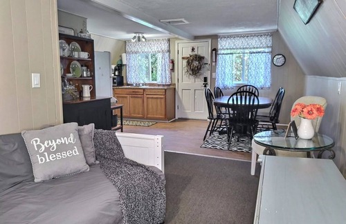 Campton House | Experience Josh’s Campton Cottage by the Pemi River