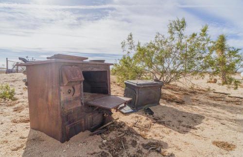 Landers House | Joshua Tree House of Mercury