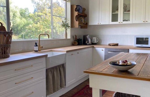 Trangie Cottage | Experience Josie's Cottage: Top-Rated Stay in Trangie NSW