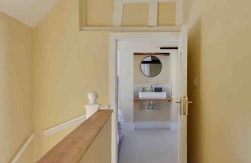 Heybridge House | Experience Josua Medieval Living: Pet-Friendly Comfort
