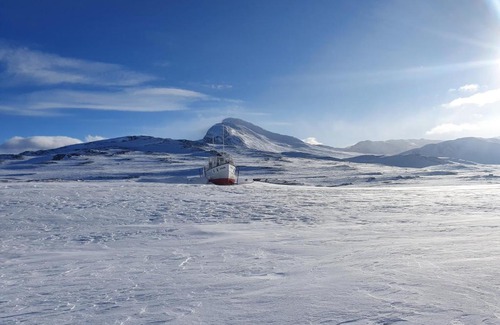 Vaga Municipality Other | Explore Jotunheimen Arctic Domes: Scenic Ocean Views