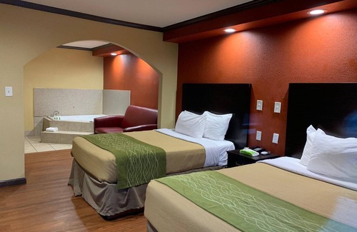 Marion Hotel | Budget-Friendly Journey Inn with Breakfast & Kitchen Access