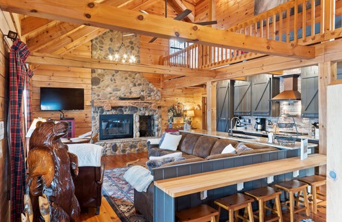 Wedowee Cabin | Serene Journeys End: Lakefront Retreat with Breathtaking Views