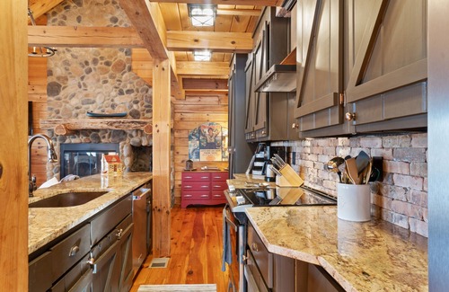 Wedowee Cabin | Serene Journeys End: Lakefront Retreat with Breathtaking Views