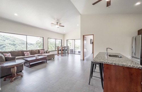 Mercedes House | Journeys End: Breathtaking Views in Enchanting Community