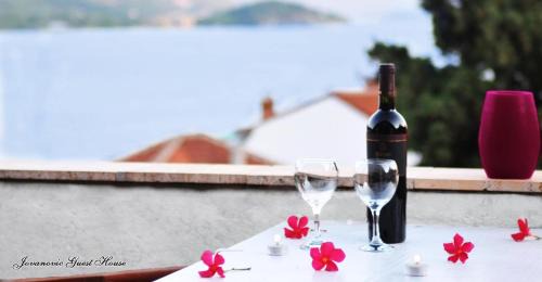 Varosh Apartment | Oceanfront Retreat at Jovanovic Guest House - Rated 9.6/10