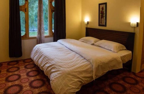 Hunza Hotel | Discover Jovenna Resort: Family-Friendly Getaway Awaits