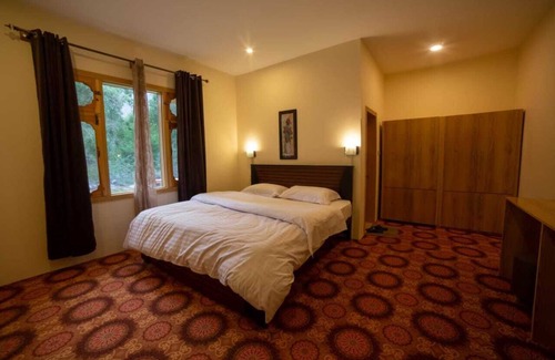 Hunza Hotel | Discover Jovenna Resort: Family-Friendly Getaway Awaits