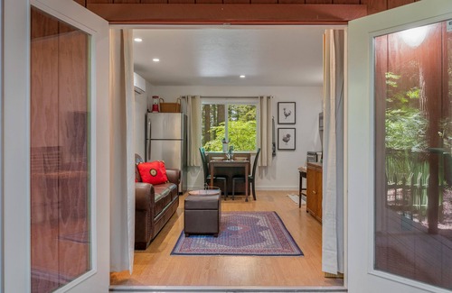 Occidental Cabin | Peaceful Joy Cottage: Pet-Friendly Retreat with Spa Access
