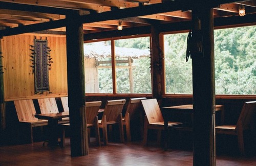 Sa Pa Cabin | Top-Rated Joy House Indigo Batik: Pet-Friendly Retreat