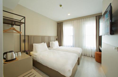 Taksim Hotel | Discover Joy Taksim: Family-Friendly Stay in Taksim