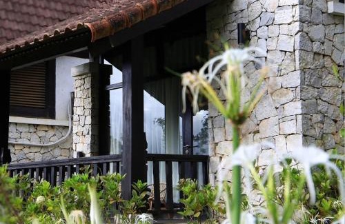 Sa Pa Apartment | Experience Joy Villa Sapa: Pet-Friendly Oceanfront Retreat