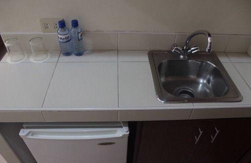 Mandaluyong Hotel | Cozy Joyce Apartelle Kalentong: Child-Friendly Stay & Breakfast