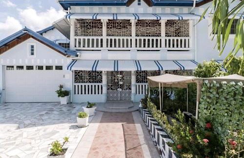May Pen House | Welcoming Ambiance Retreat with Eco-Friendly Amenities