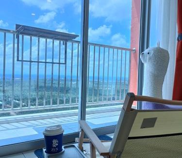 Sitiawan Apartment | Relax at Joyful Sitiawan Skygarden with Oceanfront Pool