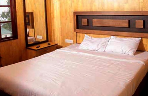 Udumbanchola Bed & Breakfast | Discover Joys Resort Munnar: Family-Friendly Getaway