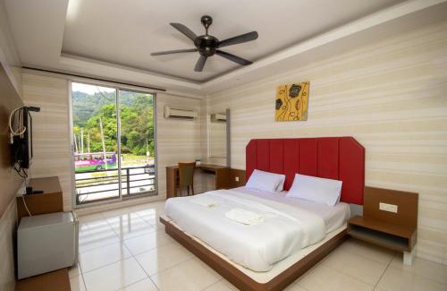 Lumut Hotel | Budget-Friendly JQ Happy Lumut Hotel with Child Amenities