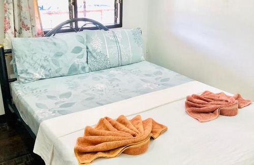 Ko Phi Phi Hotel | Family-Friendly JR&GYM Resort: Your Budget Retreat Awaits