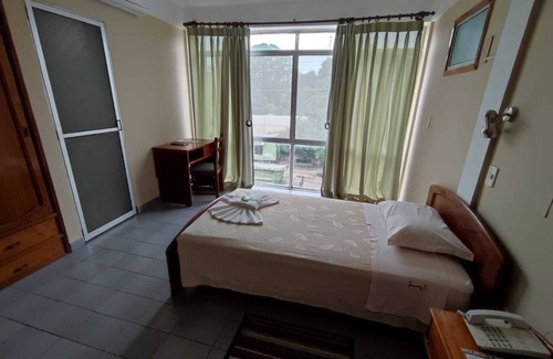 Camiri Hotel | JR HOTEL