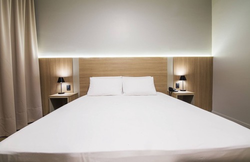 Presidente Prudente Hotel | JR Hotel: Guest Rated 9/10 with Pool and Breakfast Options