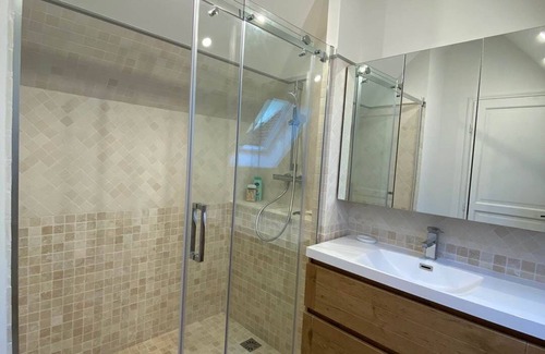 Lamonzie-Montastruc House | Relax in the Jr Sovane Suite with Pool View & Spa